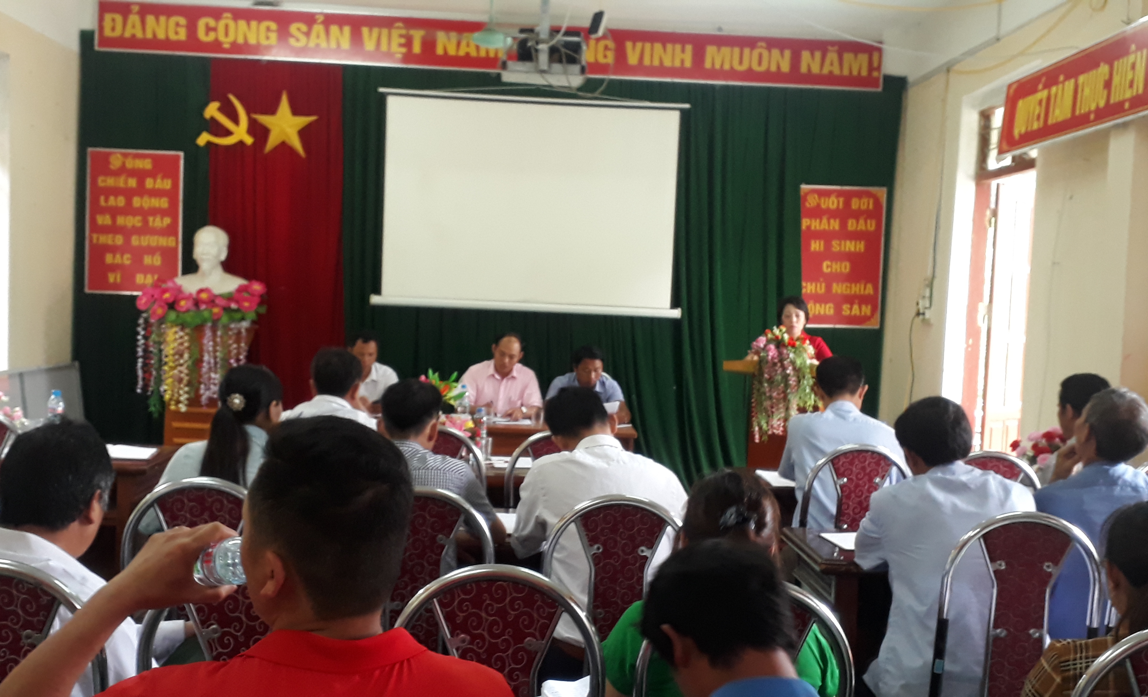 Đảng ủy xã Nậm Khòa tổ chức Hội nghị Sơ kết 6 tháng đầu năm, phương hướng nhiệm vụ 6 tháng cuối năm 2019.